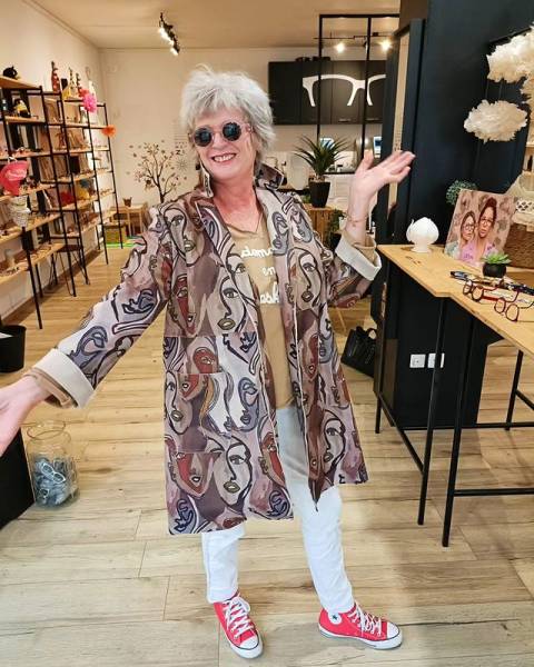 Vente de lunettes de soleil solaire originale rose girly et funky pour femme à Montauban