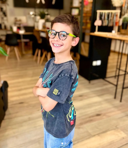 L’équipe de Nouveau Regard est là pour s'assurer que Gaspard a la meilleure vision possible ! N’oubliez pas d’emmener vos enfants pour un contrôle régulier. 