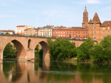 Visitez Montauban, la perle rose de l'Occitanie. Découvrez son patrimoine et ses commerçants, artisans locaux.